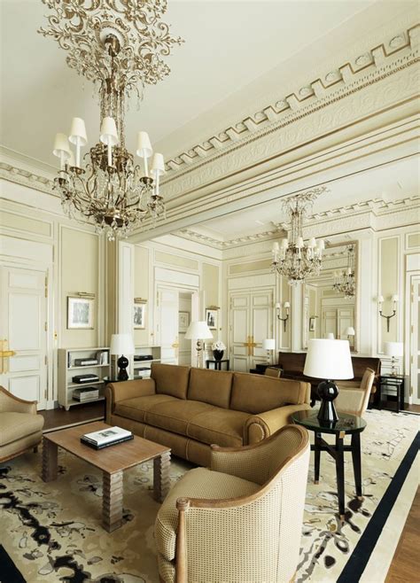 suite coco chanel paris.